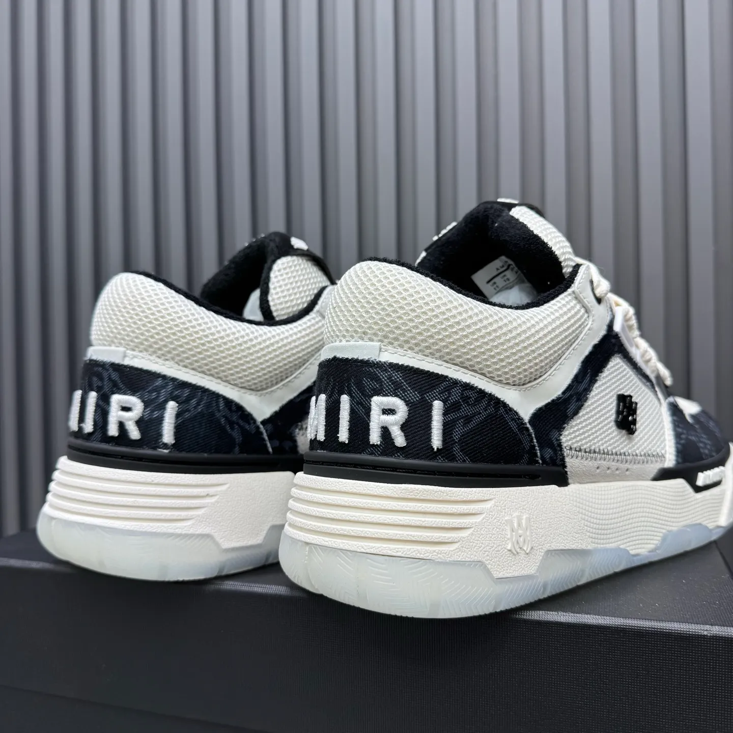 Men's shoes 💰660💰 AMIRI AMIRI trendy brand hot sale 🔥 Available all year round, couples 💑 Official website synchronization Imported fabrics 1⃣️ vs 1⃣️ replica, original factory special original sole, 35-45 (45. non-refundable)